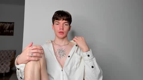 Snapshot of caties_cutes2 chatting on 10/16/25, 07:53 Tobi Den online show from 10/16/25, 07:53