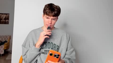 Snapshot of caties_cutes2 chatting on 10/17/25, 10:07 Tobi Den online show from 10/17/25, 10:07