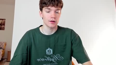 Snapshot of caties_cutes2 chatting on 10/20/25, 11:21 Tobi Den online show from 10/20/25, 11:21