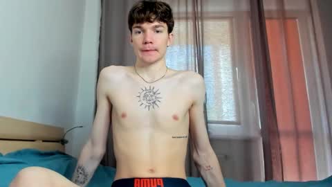 Snapshot of caties_cutes2 chatting on 10/21/25, 09:32 Tobi Den online show from 10/21/25, 09:32