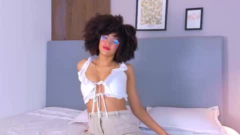 Snapshot of lizlilux chatting on 10/10/25, 11:20 lizlilux online show from 10/10/25, 11:20