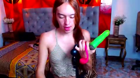 Snapshot of sofyswee chatting on 10/16/25, 11:55 sofyswee online show from 10/16/25, 11:55