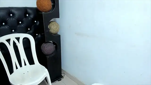 beckyummys online show from 10/15/25, 12:27