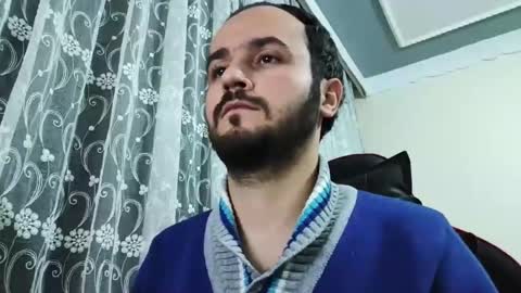 Snapshot of 007messiiii chatting on 10/19/25, 04:29 NEW VDEO N THE BO online show from 10/19/25, 04:29