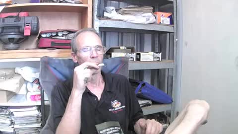 Snapshot of 04oldskool chatting on 12/05/24, 01:03 04oldskool online show from 12/05/24, 01:03