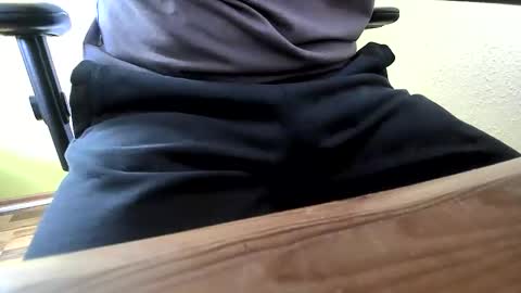 Snapshot of 0815____pet chatting on 12/20/24, 09:00 Peter online show from 12/20/24, 09:00