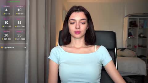 Olivia online show from 11/08/25, 10:08