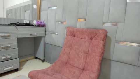 Snapshot of 11inchesblackcock chatting on 02/10/25, 08:21 cuteboybiigcock online show from 02/10/25, 08:21