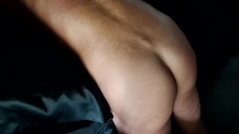 Snapshot of 12captnhook18 chatting on 10/13/25, 03:17 12captnhook18 online show from 10/13/25, 03:17