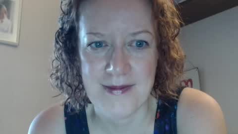 12ennie online show from 10/16/25, 06:25