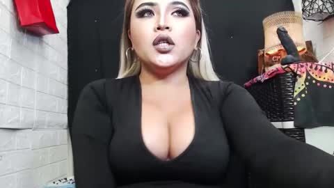 sexy kia online show from 11/23/25, 11:26