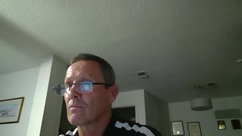 Snapshot of 13glanmorfa chatting on 12/26/24, 03:59 13glanmorfa online show from 12/26/24, 03:59