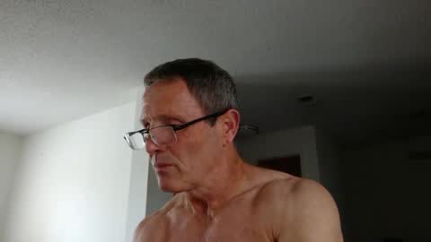 Snapshot of 13glanmorfa chatting on 02/27/25, 08:42 13glanmorfa online show from 02/27/25, 08:42