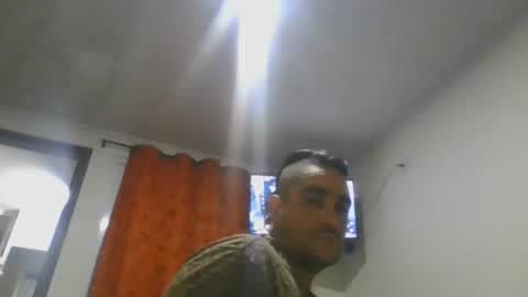 Snapshot of 17cmpolla chatting on 12/08/24, 04:35 17cmpolla online show from 12/08/24, 04:35