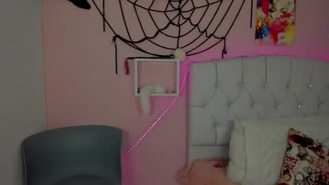 18candy online show from 10/24/25, 10:39