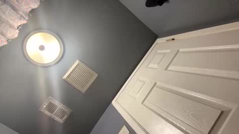 19bbc88 online show from 11/21/25, 04:22