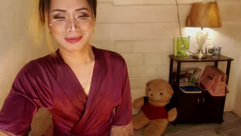 Snapshot of 1bigsurprise4you chatting on 02/18/25, 01:10 angel online show from 02/18/25, 01:10