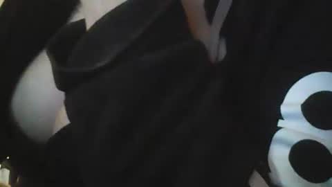 Deluxepussy online show from 10/18/25, 06:30