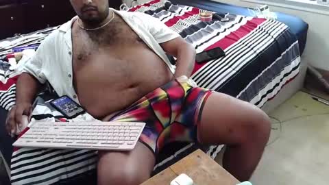 Snapshot of 1htxcloudy1 chatting on 10/26/25, 06:25 1htxcloudy1 online show from 10/26/25, 06:25