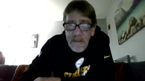 1hunglo101 online show from 11/16/25, 10:04