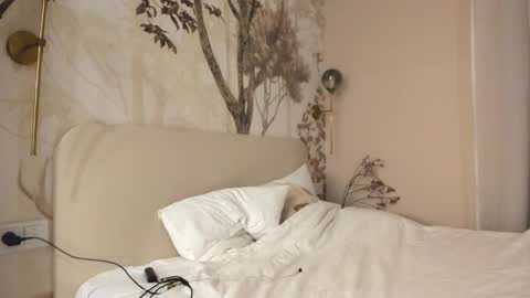 Lily 3 online show from 09/09/25, 04:17