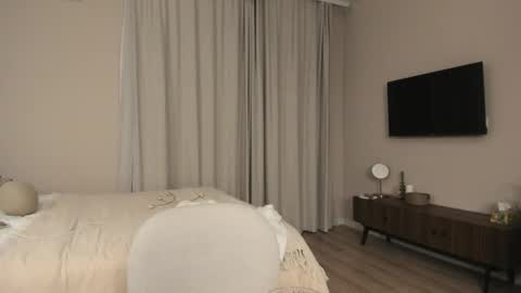 Lily 3 online show from 09/27/25, 06:57