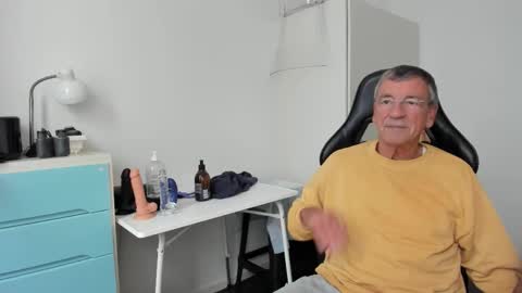 Henk online show from 10/07/25, 01:30