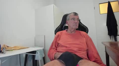 Henk online show from 11/13/25, 05:23