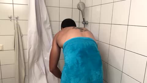 2025rob online show from 11/10/25, 05:23