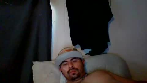 Snapshot of 210chulo chatting on 02/13/25, 03:03 210chulo online show from 02/13/25, 03:03