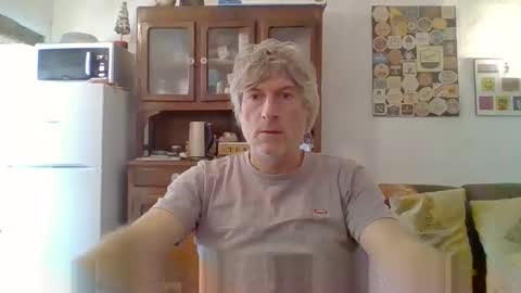 22esserre online show from 11/05/25, 12:49