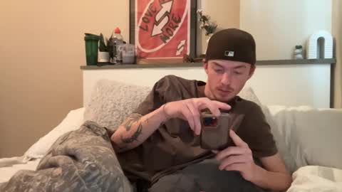 Snapshot of 26sneakers chatting on 12/14/24, 06:52 26sneakers online show from 12/14/24, 06:52