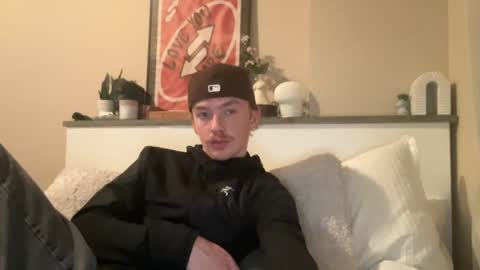 Snapshot of 26sneakers chatting on 02/20/25, 02:29 26sneakers online show from 02/20/25, 02:29