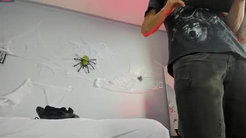 2_fire online show from 10/28/25, 08:00