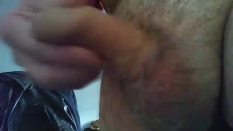 2_small_4u online show from 11/05/25, 09:53