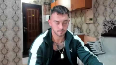 Snapshot of 2sexymuscles chatting on 09/30/25, 07:52 2sexymuscles online show from 09/30/25, 07:52