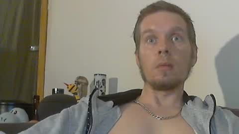 2small4you83 online show from 12/18/24, 06:14