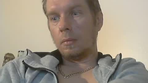 2small4you83 online show from 12/28/24, 10:25