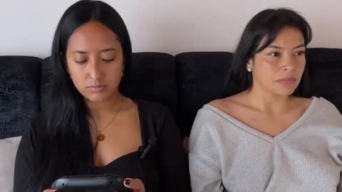Snapshot of 2summerlove2 chatting on 09/22/25, 02:52 Dalilah and Tarah online show from 09/22/25, 02:52
