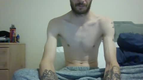 Snapshot of 420feetloverr420 chatting on 10/19/25, 08:09 420feetloverr420 online show from 10/19/25, 08:09