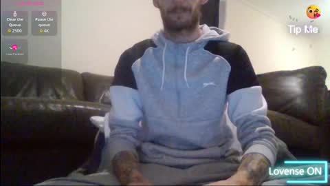 Snapshot of 420feetloverr420 chatting on 10/21/25, 11:16 420feetloverr420 online show from 10/21/25, 11:16