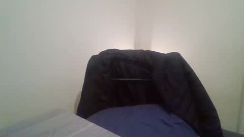 Snapshot of 420feetloverr420 chatting on 11/11/25, 12:43 420feetloverr420 online show from 11/11/25, 12:43