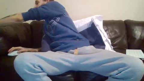 Snapshot of 420feetloverr420 chatting on 11/17/25, 11:32 420feetloverr420 online show from 11/17/25, 11:32