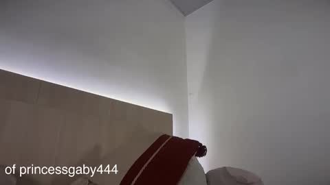 Snapshot of 4444ngel chatting on 10/10/25, 12:42 Gabriela online show from 10/10/25, 12:42