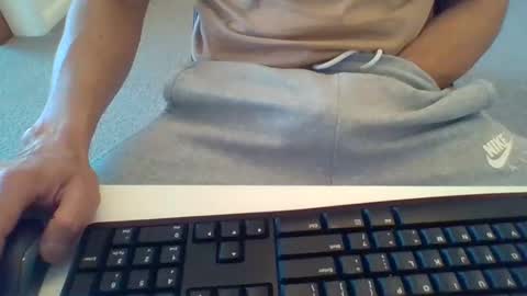 Snapshot of 4glz chatting on 11/09/25, 01:48 4glz online show from 11/09/25, 01:48