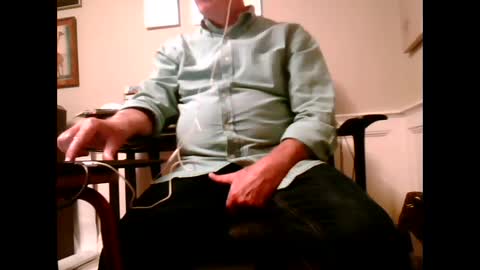 4uguys online show from 10/06/25, 04:21