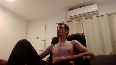 crazy101 online show from 10/18/25, 03:42