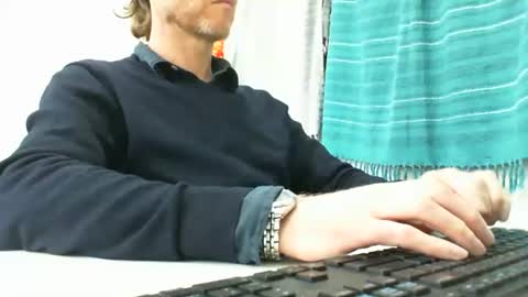 555tony555 online show from 10/13/25, 03:17