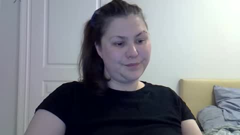 Snapshot of 5anna chatting on 10/12/25, 02:16 5anna online show from 10/12/25, 02:16