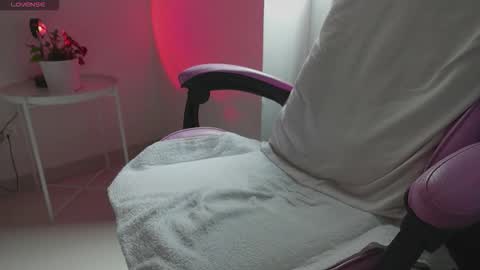 666anyone online show from 10/04/25, 05:55